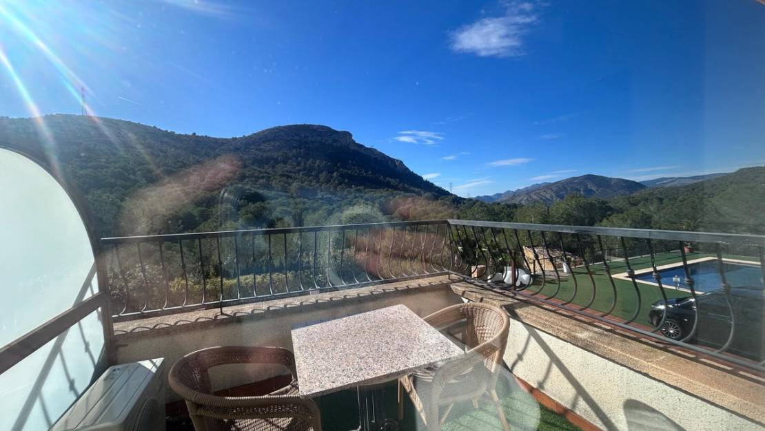 Sale - Commercial property - Finestrat