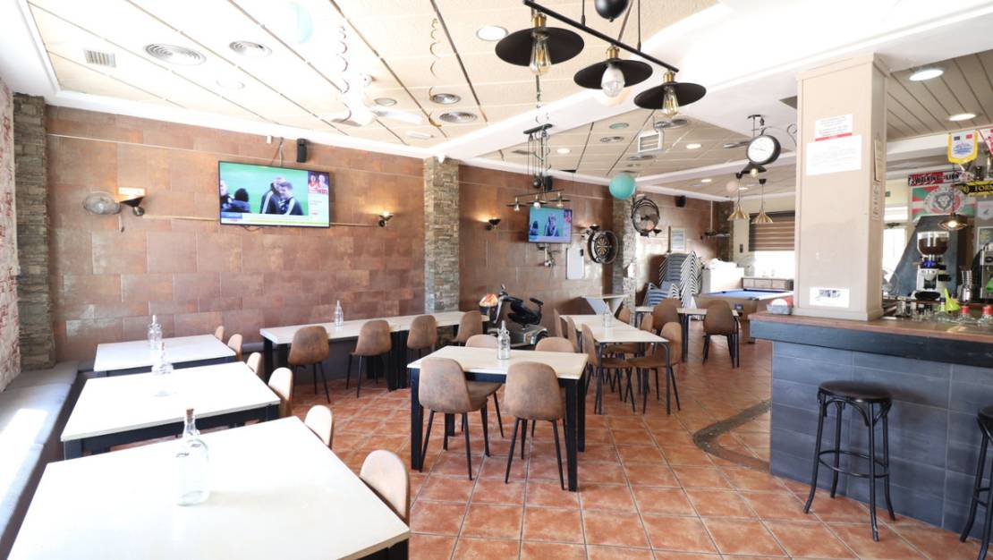 Sale - Commercial property - Formentera del Segura - Formentera del Segura Centro