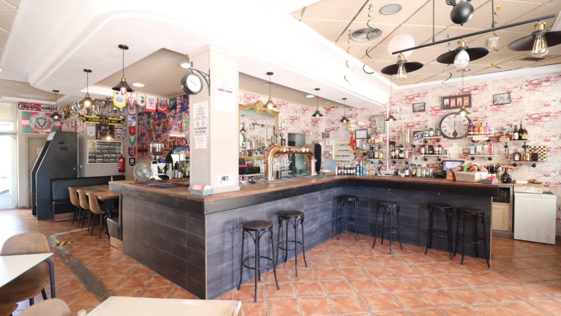 Sale - Commercial property - Formentera del Segura - Formentera del Segura Centro