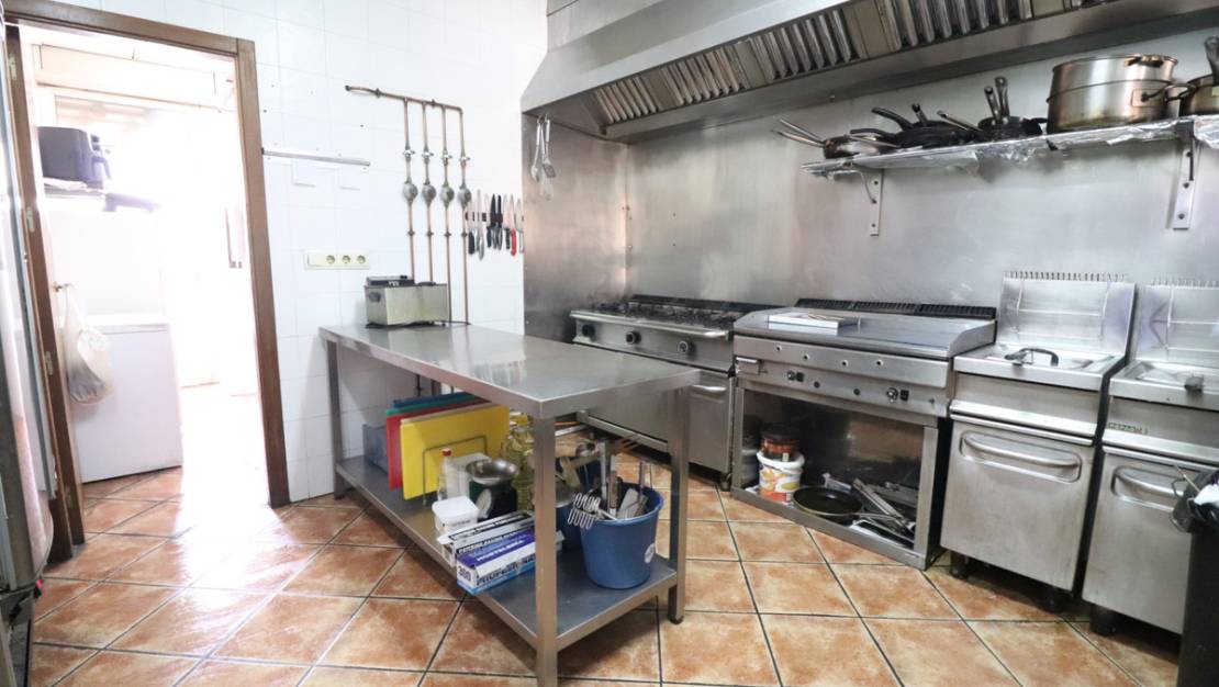 Sale - Commercial property - Formentera del Segura - Formentera del Segura Centro
