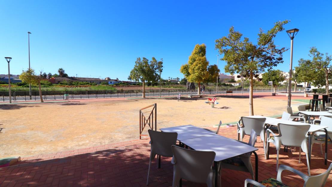 Sale - Commercial property - Formentera del Segura - Formentera del Segura Centro