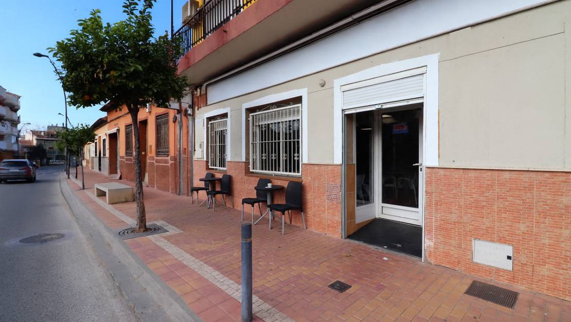 Sale - Commercial property - Formentera del Segura