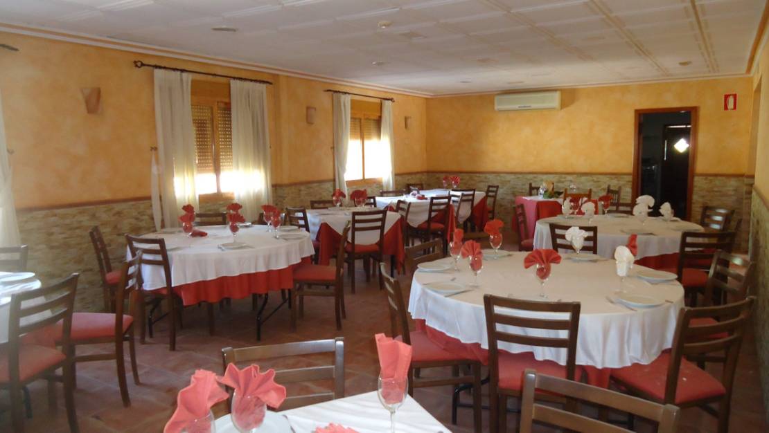 Sale - Commercial property - Fortuna - Fortuna Centro