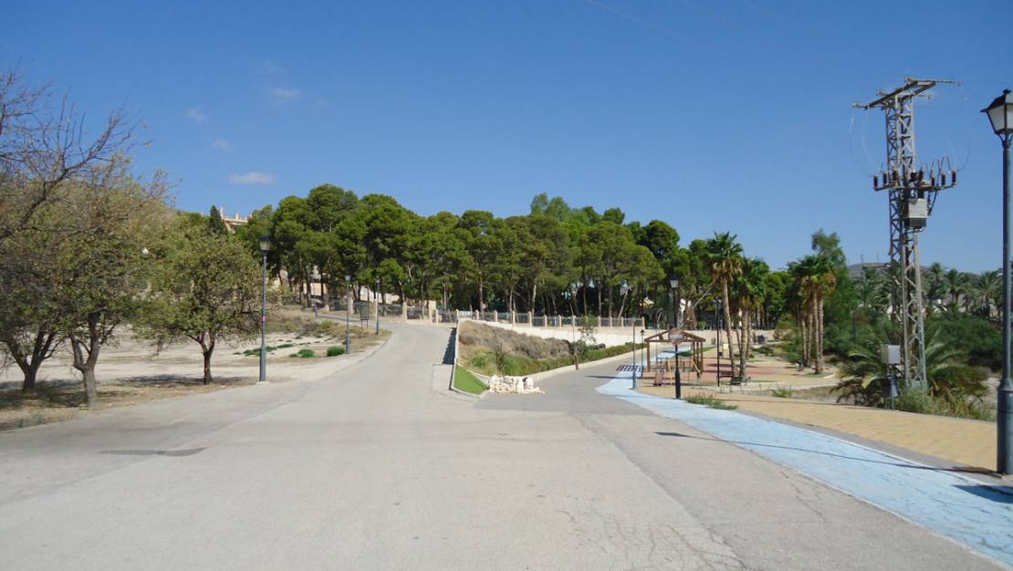 Sale - Commercial property - Fortuna - Fortuna Centro