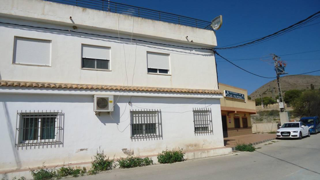 Sale - Commercial property - Fortuna - Fortuna Centro