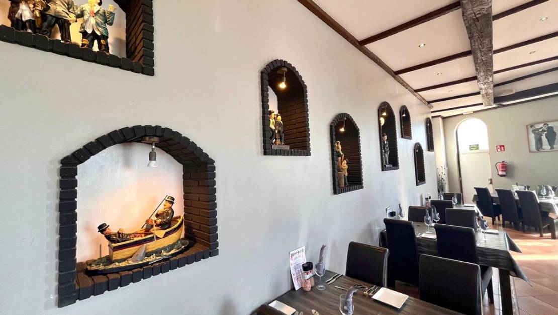 Sale - Commercial property - Guardamar del Segura - Guardamar del Segura Centro