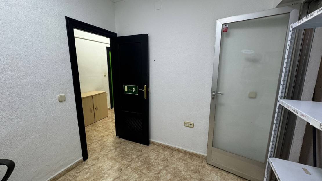 Sale - Commercial property - Guardamar del Segura - Guardamar del Segura Centro