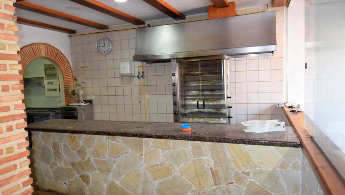 Sale - Commercial property - Guardamar del Segura - Guardamar del Segura Centro