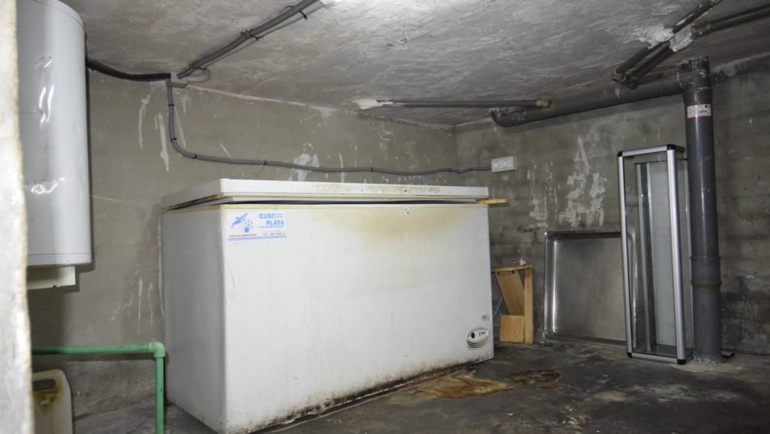 Sale - Commercial property - Guardamar del Segura - Guardamar del Segura Centro