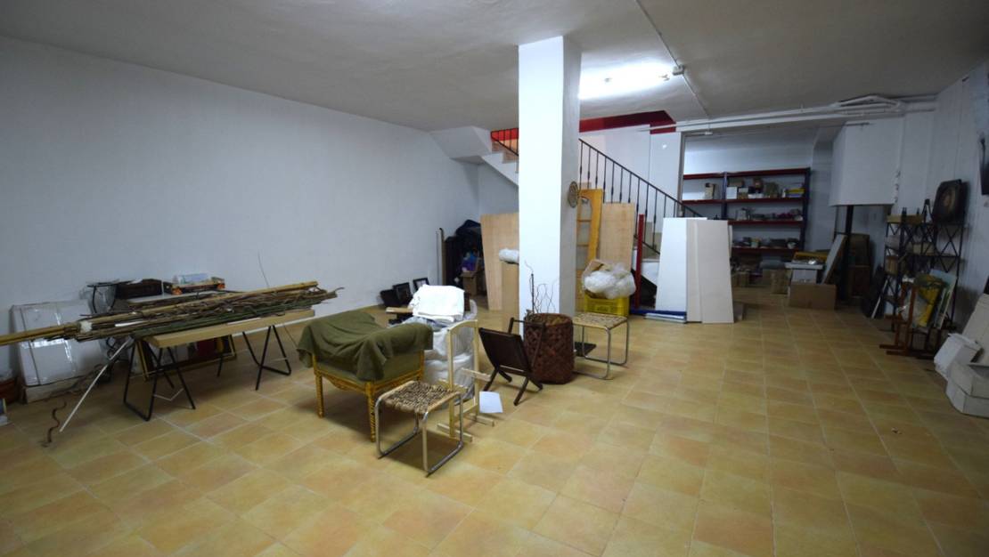 Sale - Commercial property - Guardamar del Segura - Guardamar del Segura Centro