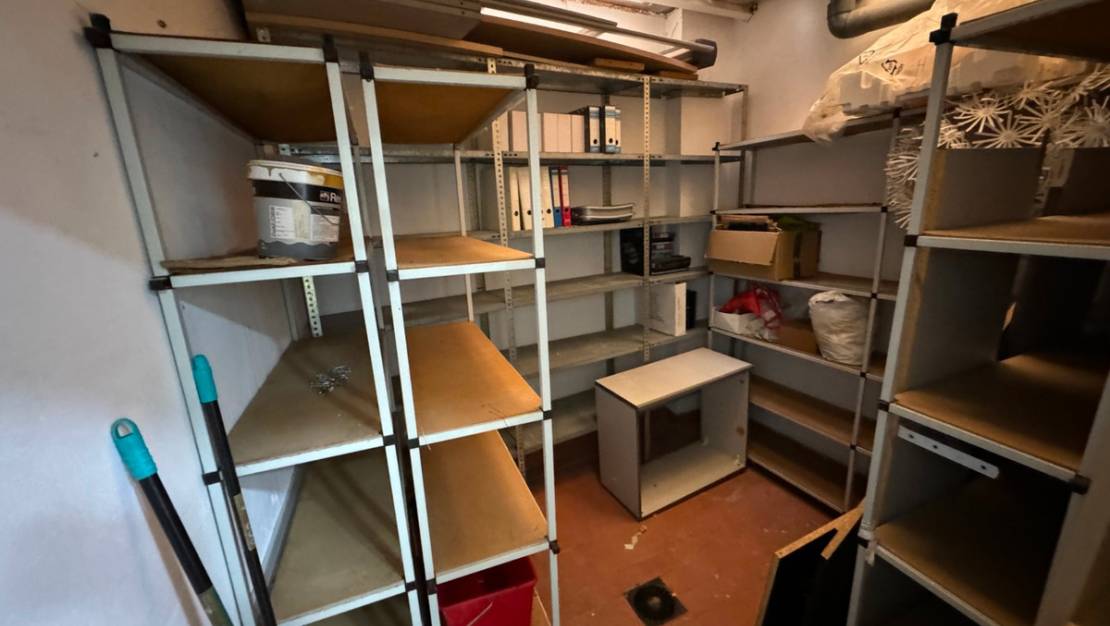 Sale - Commercial property - Guardamar del Segura - Guardamar del Segura Centro