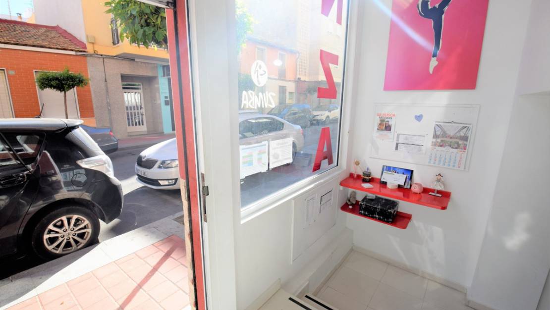 Sale - Commercial property - Guardamar del Segura - Guardamar del Segura Centro