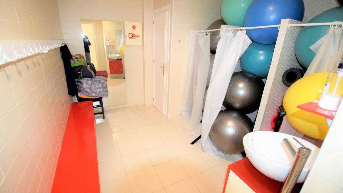 Sale - Commercial property - Guardamar del Segura - Guardamar del Segura Centro