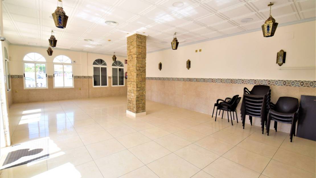 Sale - Commercial property - Guardamar del Segura - Guardamar del Segura Centro