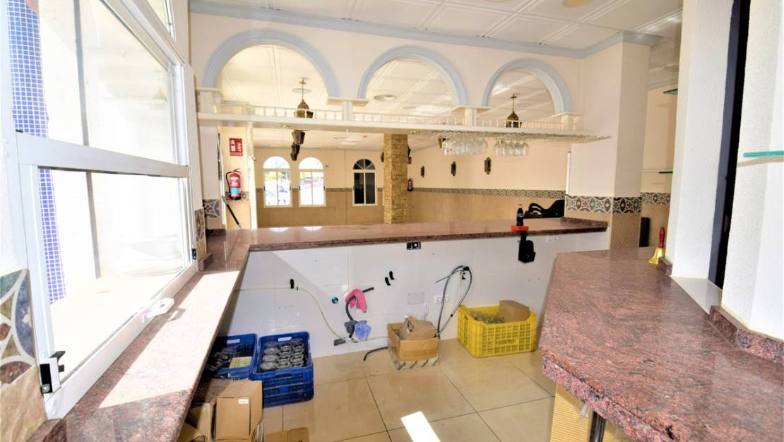 Sale - Commercial property - Guardamar del Segura - Guardamar del Segura Centro