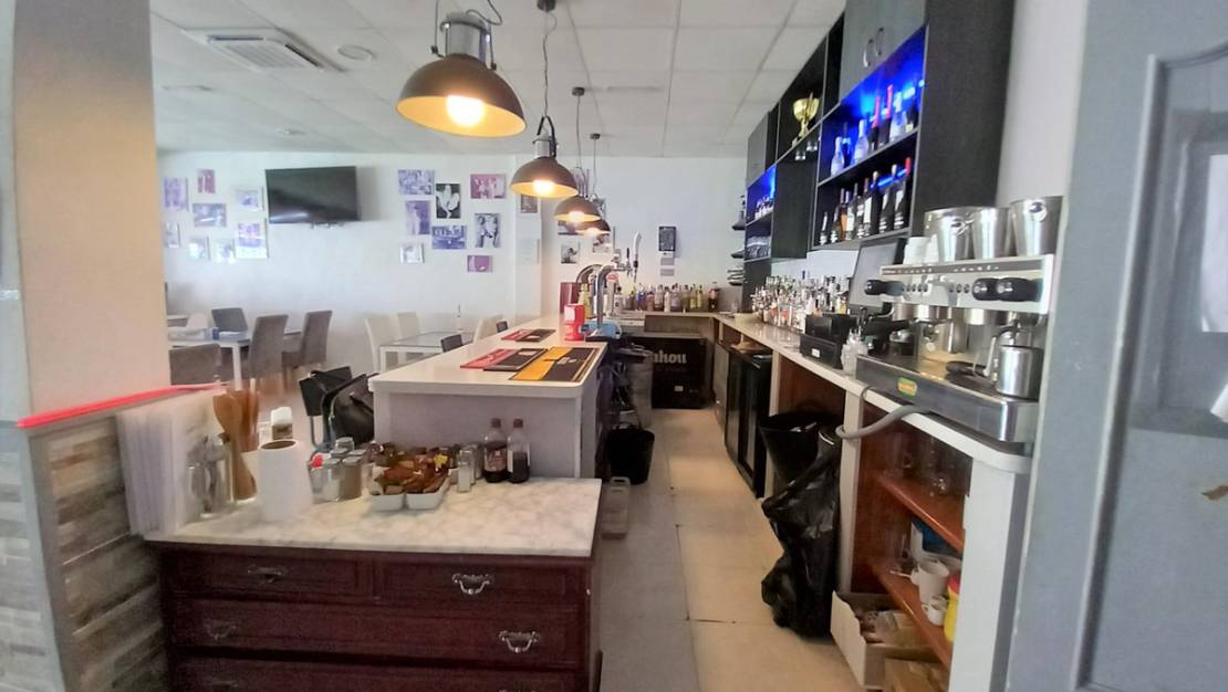 Sale - Commercial property - Guardamar del Segura - Guardamar del Segura Centro