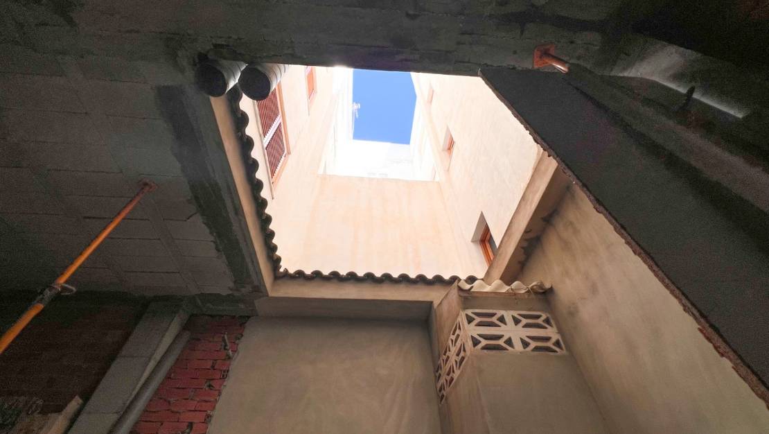 Sale - Commercial property - Guardamar del Segura - Guardamar del Segura Centro