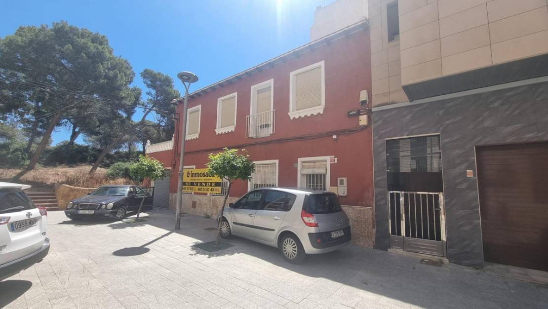 Sale - Commercial property - Guardamar del Segura - Guardamar del Segura Centro