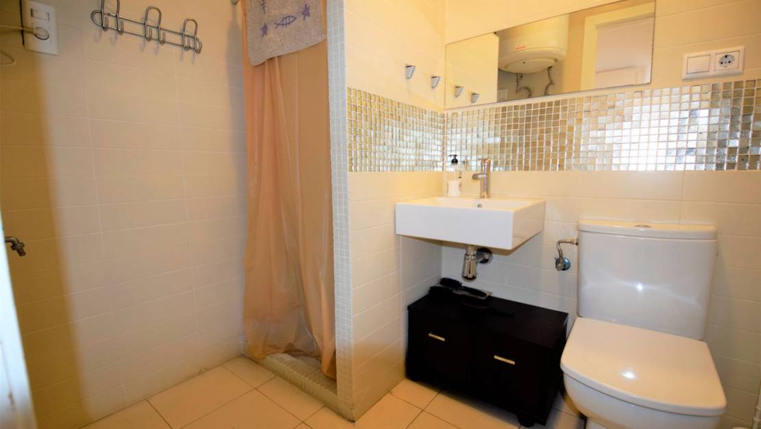 Sale - Commercial property - Guardamar del Segura - Guardamar del Segura Centro