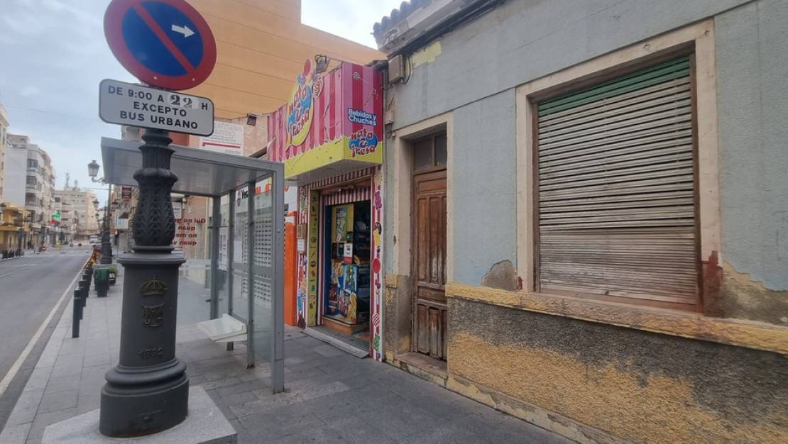 Sale - Commercial property - Guardamar del Segura - Guardamar del Segura Centro