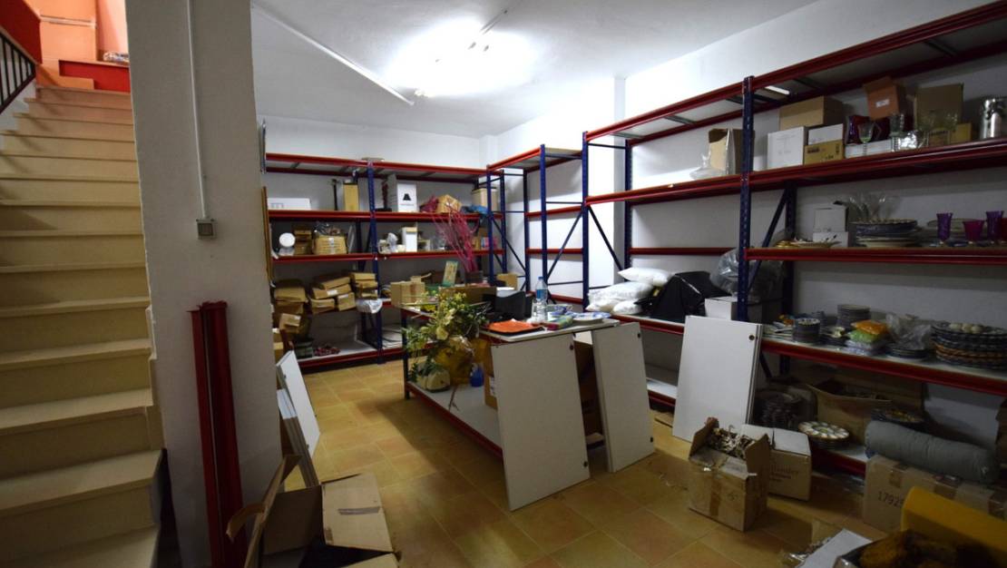 Sale - Commercial property - Guardamar del Segura - Guardamar del Segura Centro