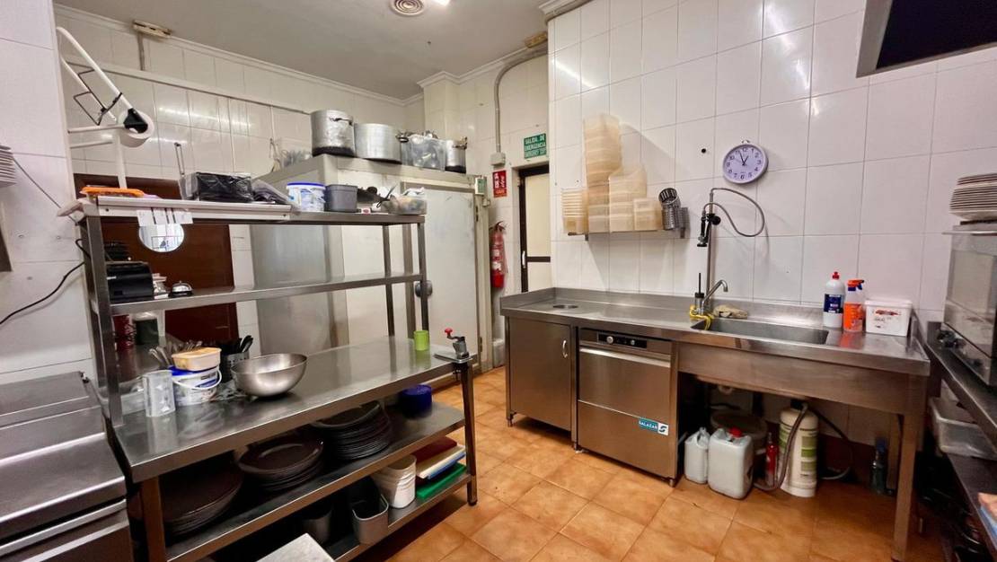 Sale - Commercial property - Guardamar del Segura - Guardamar del Segura Centro