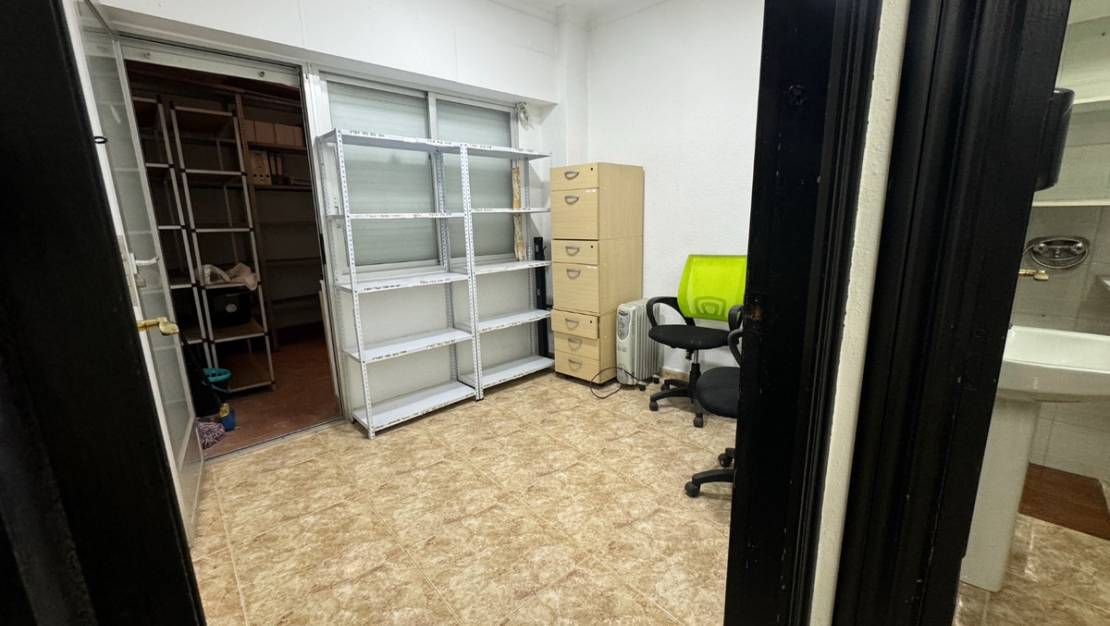 Sale - Commercial property - Guardamar del Segura - Guardamar del Segura Centro