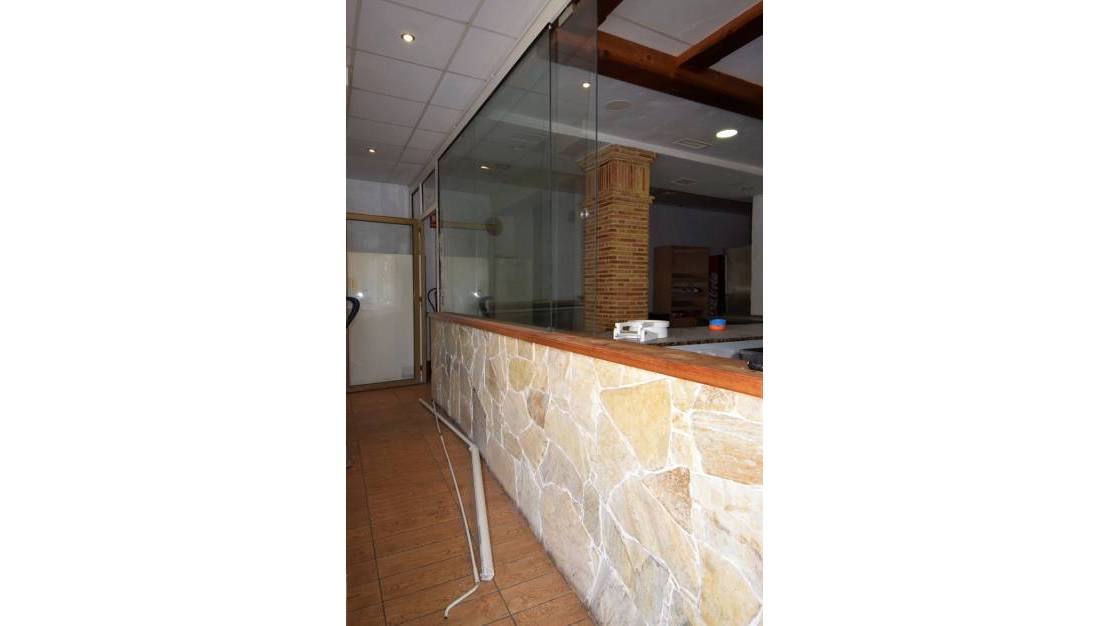 Sale - Commercial property - Guardamar del Segura - Guardamar del Segura Centro