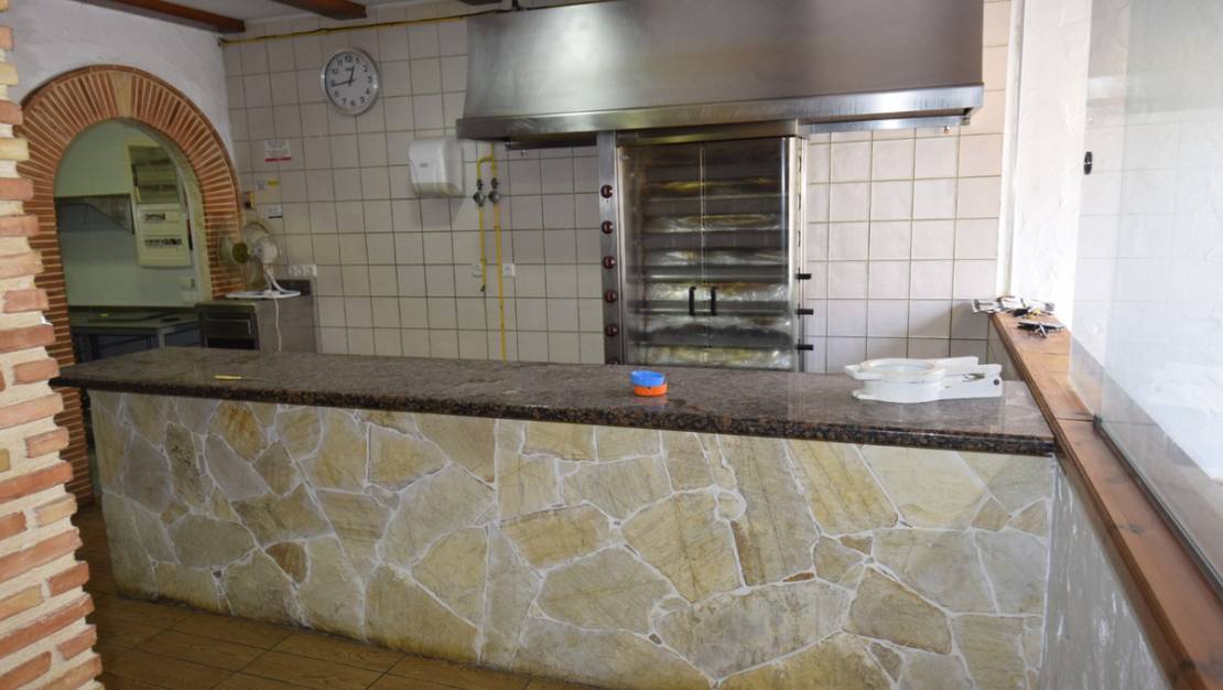 Sale - Commercial property - Guardamar del Segura - Guardamar del Segura Centro