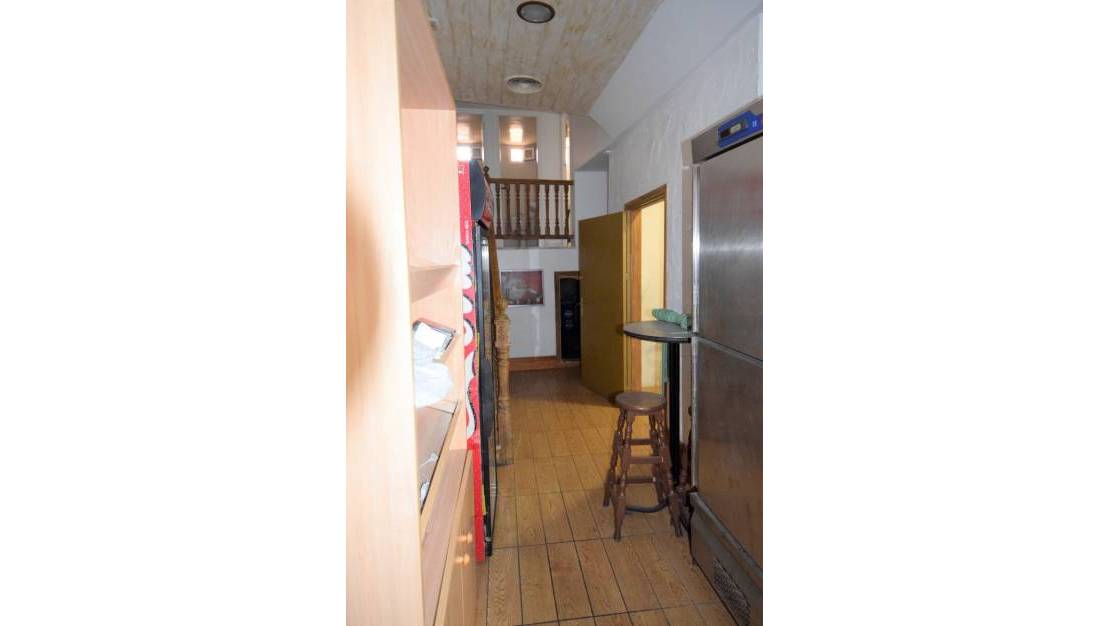 Sale - Commercial property - Guardamar del Segura - Guardamar del Segura Centro