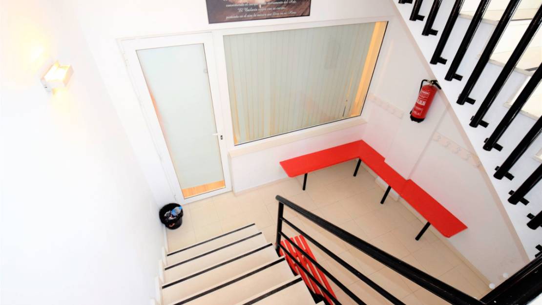 Sale - Commercial property - Guardamar del Segura - Guardamar del Segura Centro
