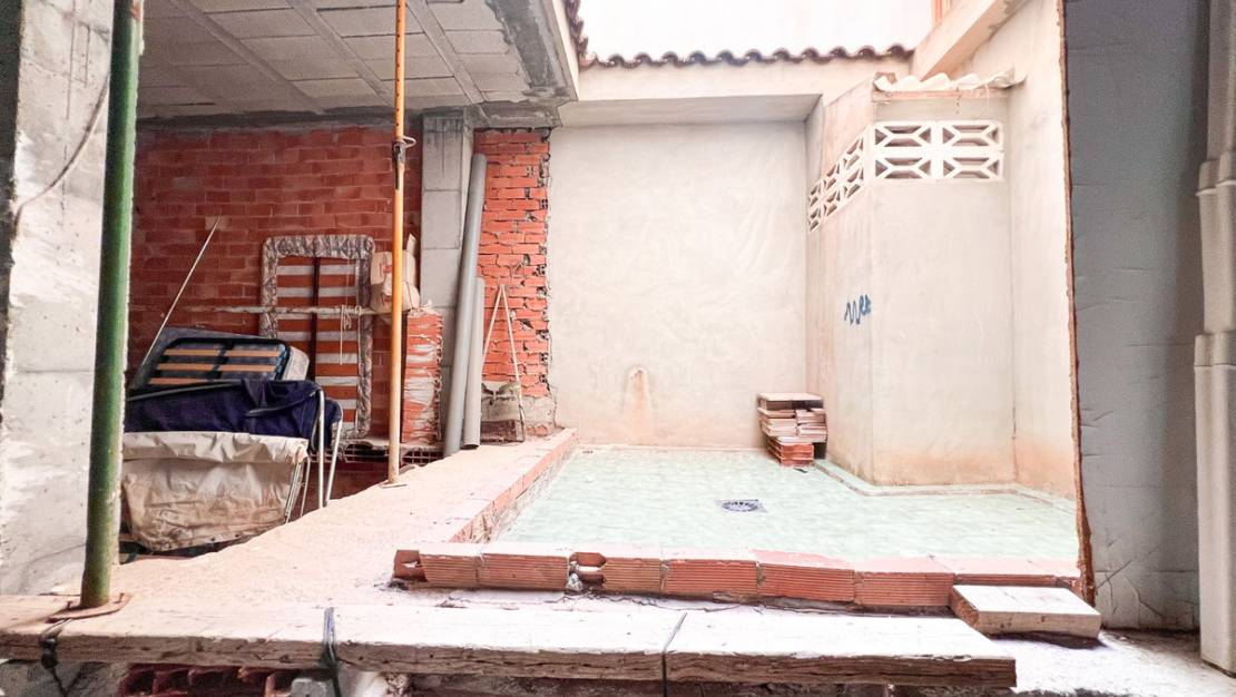 Sale - Commercial property - Guardamar del Segura - Guardamar del Segura Centro