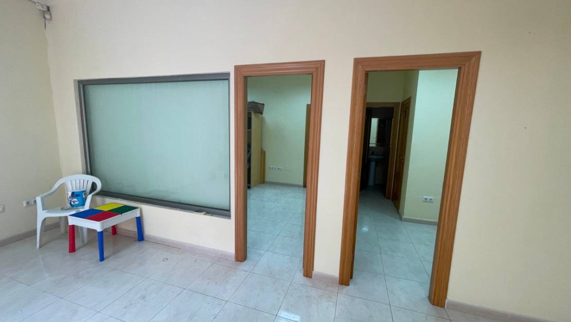 Sale - Commercial property - Guardamar del Segura - Guardamar del Segura Centro