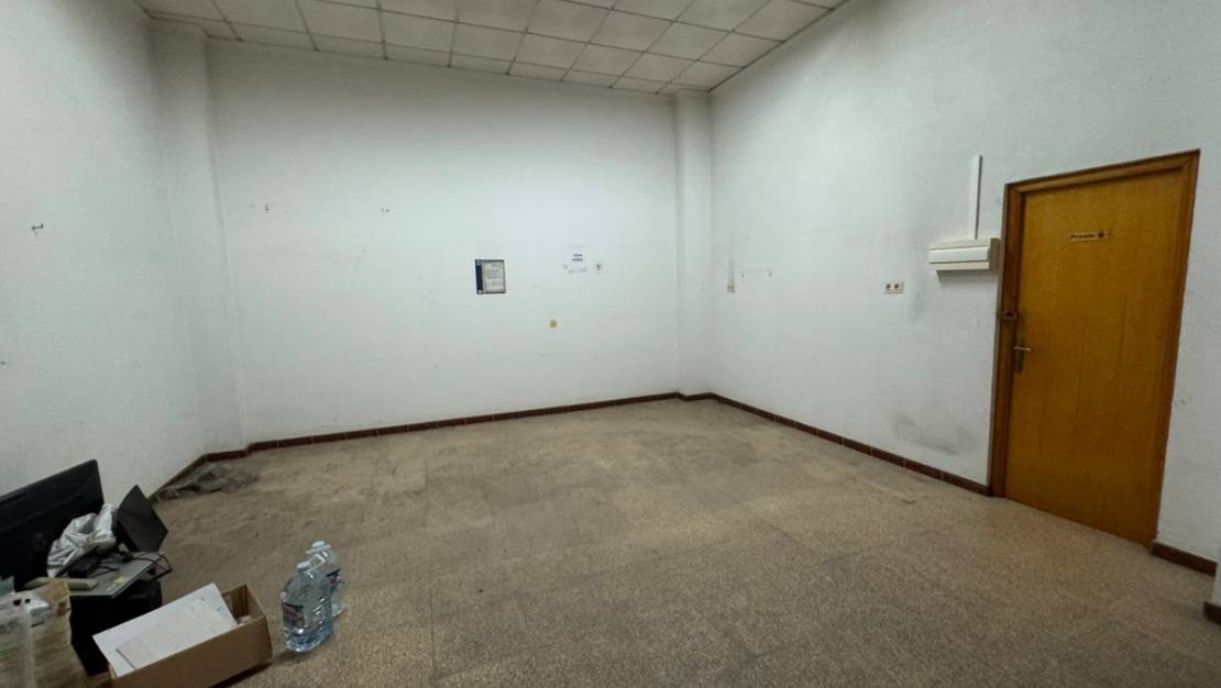 Sale - Commercial property - Guardamar del Segura - Guardamar del Segura Centro