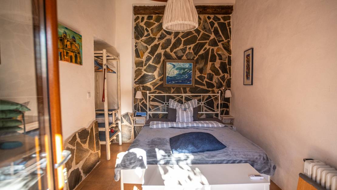 Sale - Commercial property - Hondón de las Nieves - Hondón de las Nieves Centro