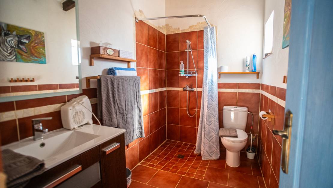 Sale - Commercial property - Hondón de las Nieves - Hondón de las Nieves Centro