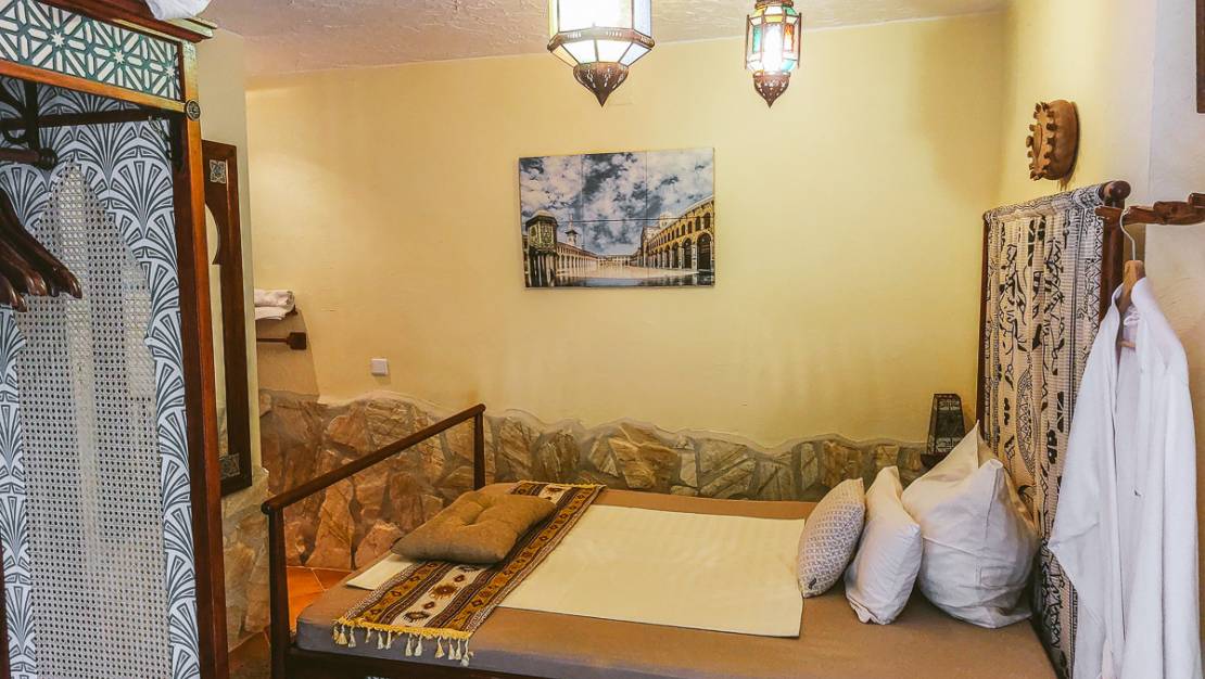 Sale - Commercial property - Hondón de las Nieves - Hondón de las Nieves Centro