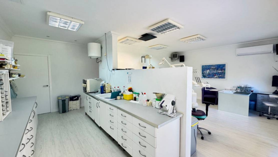 Sale - Commercial property - Jávea - Xàbia - Jávea - Xàbia Centro