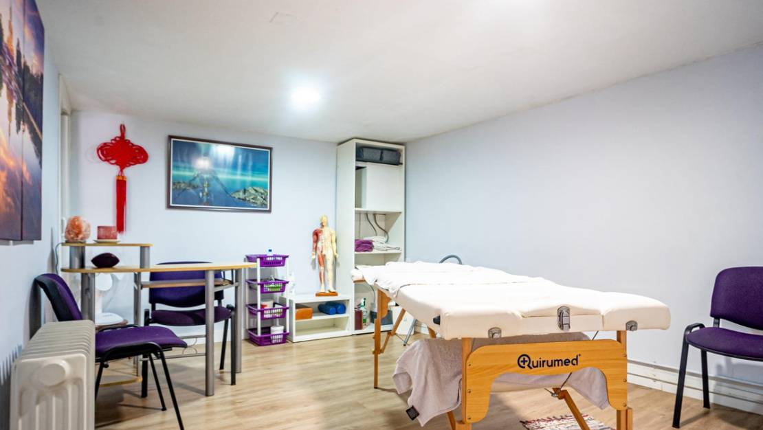 Sale - Commercial property - L'Alfás del Pi - L'Alfás del Pi Centro