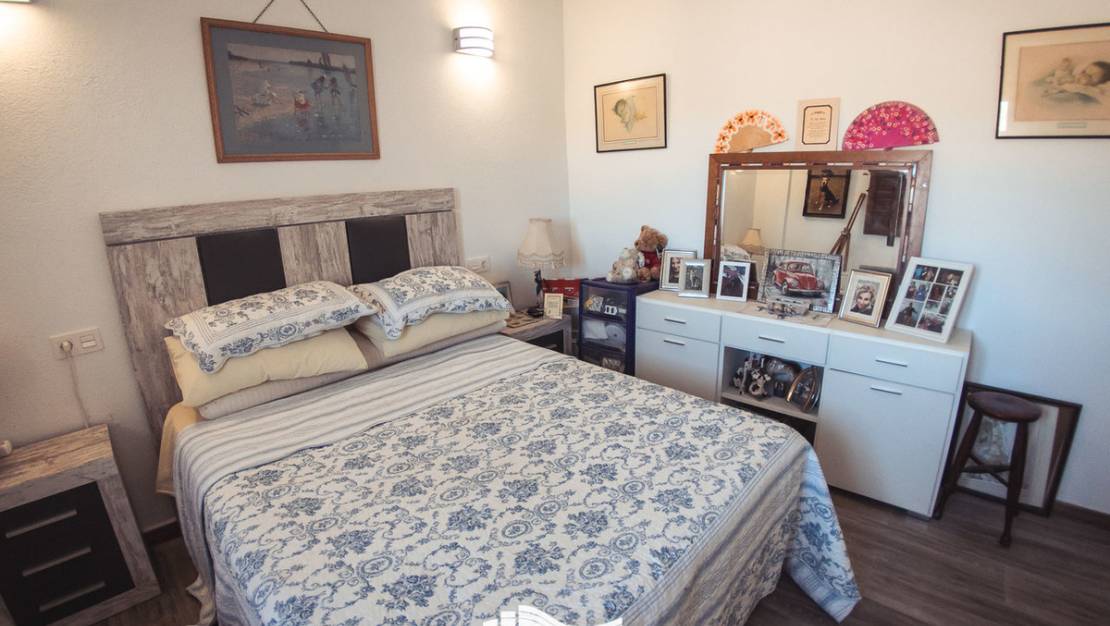 Sale - Commercial property - Lorca - Lorca Centro