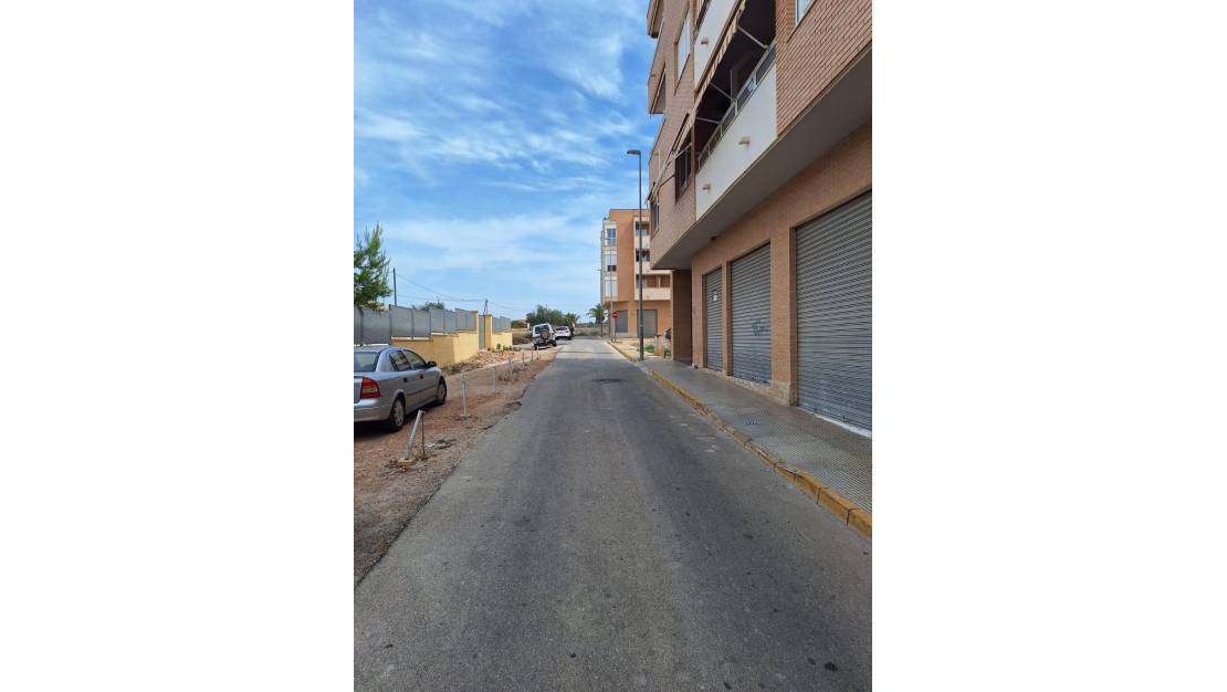 Sale - Commercial property - Los Montesinos - Los Montesinos Centro