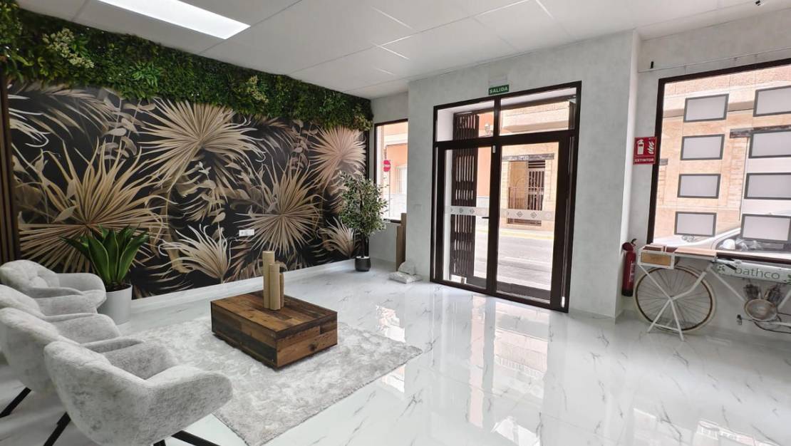 Sale - Commercial property - Los Montesinos - Los Montesinos Centro