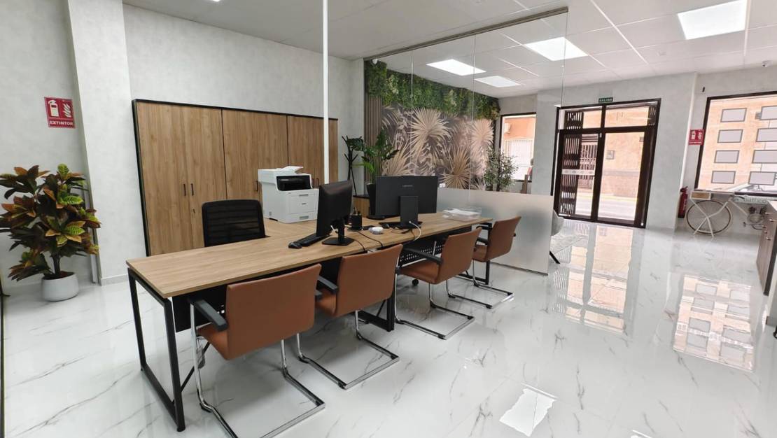 Sale - Commercial property - Los Montesinos - Los Montesinos Centro