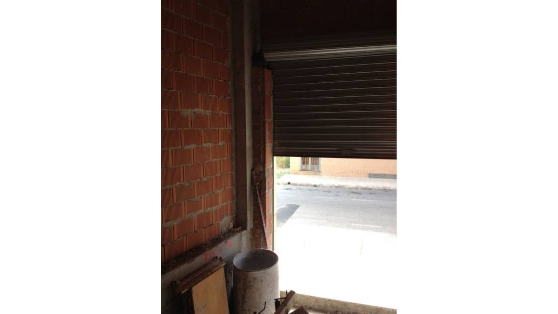 Sale - Commercial property - Los Montesinos - Los Montesinos Centro