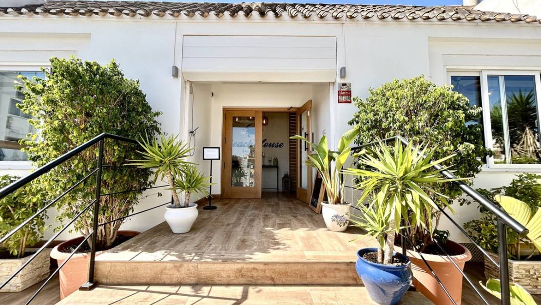 Sale - Commercial property - Orihuela - Cabo Roig