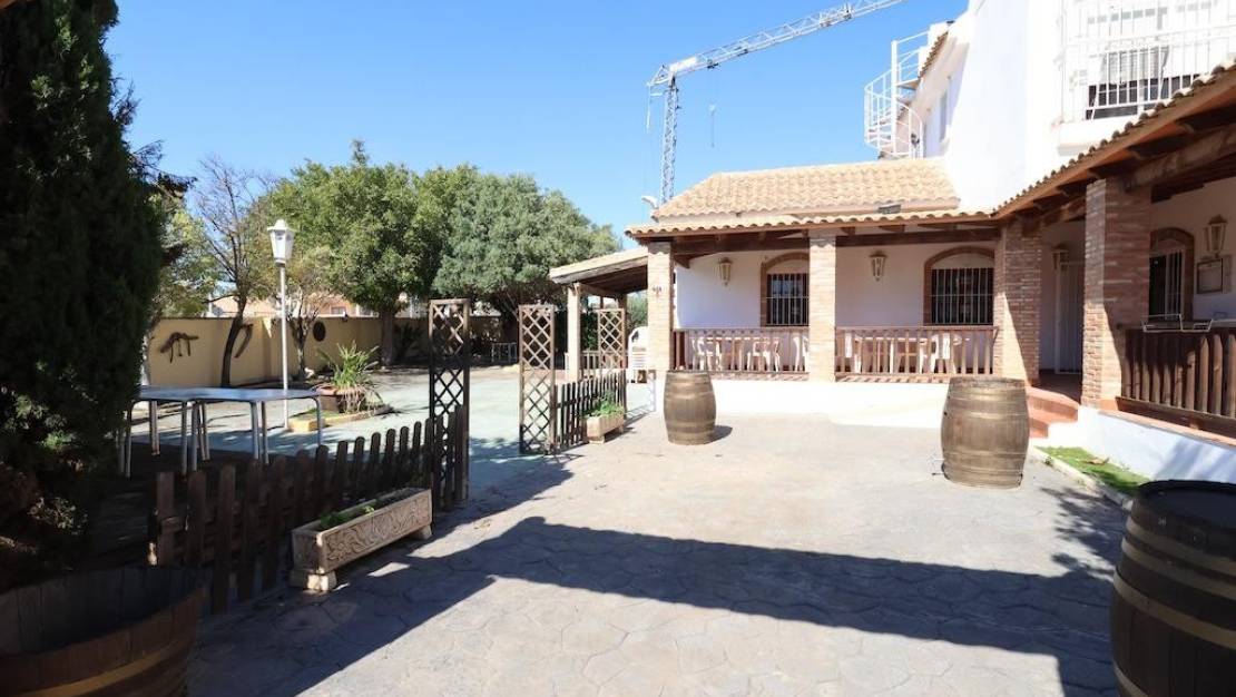 Sale - Commercial property - Orihuela - La Zenia