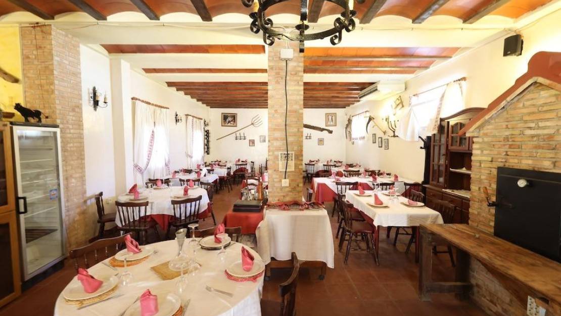 Sale - Commercial property - Orihuela - La Zenia