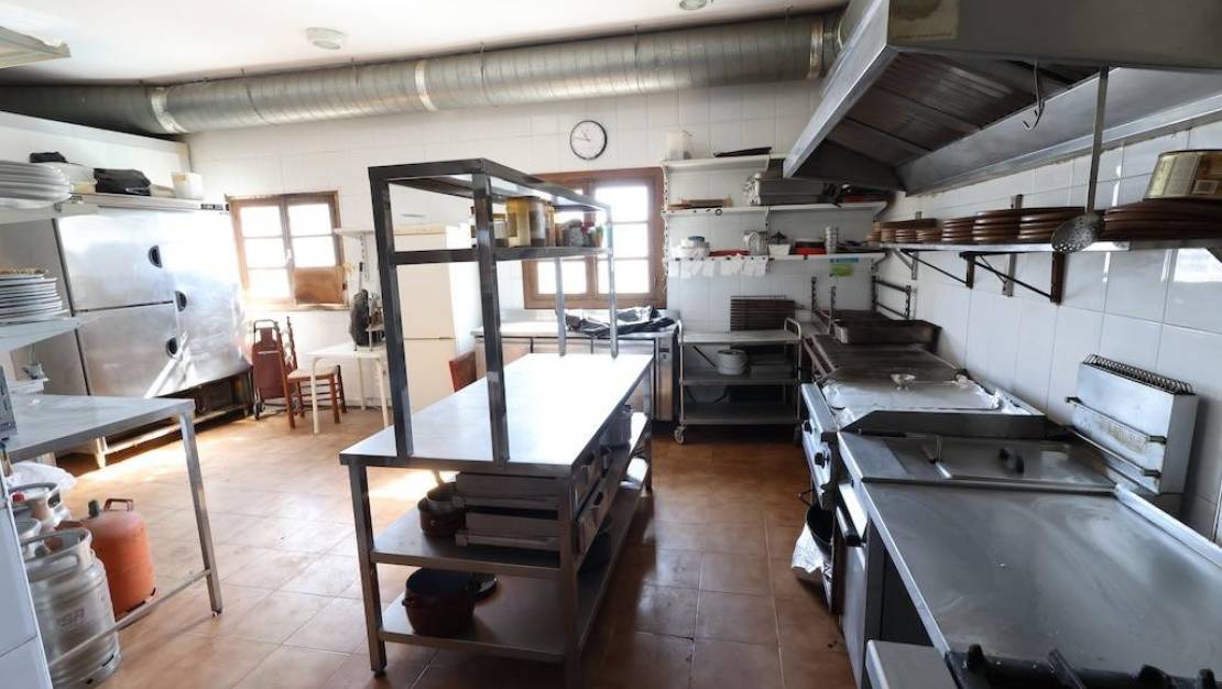 Sale - Commercial property - Orihuela - La Zenia