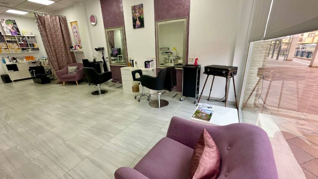 Sale - Commercial property - Orihuela - La Zenia