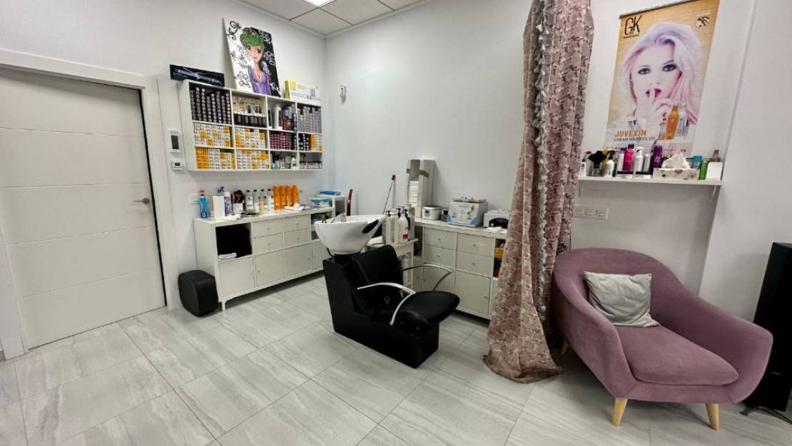 Sale - Commercial property - Orihuela - La Zenia